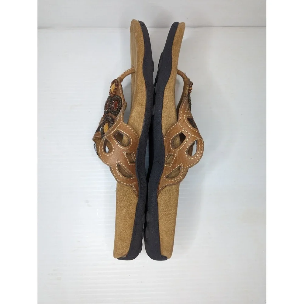 Minnetonka 70805 Women's‎ Leather Beaded Thong Sandal Flipflops Size 9